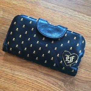 **VINTAGE LOUNGEFLY** Black Wallet with Gold Skull Pattern